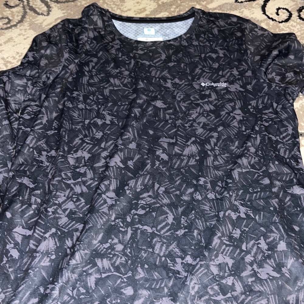 Columbia shirt Omni shade